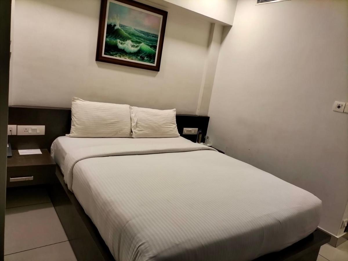 Saas Residency Hotel Kozhikode Exterior photo