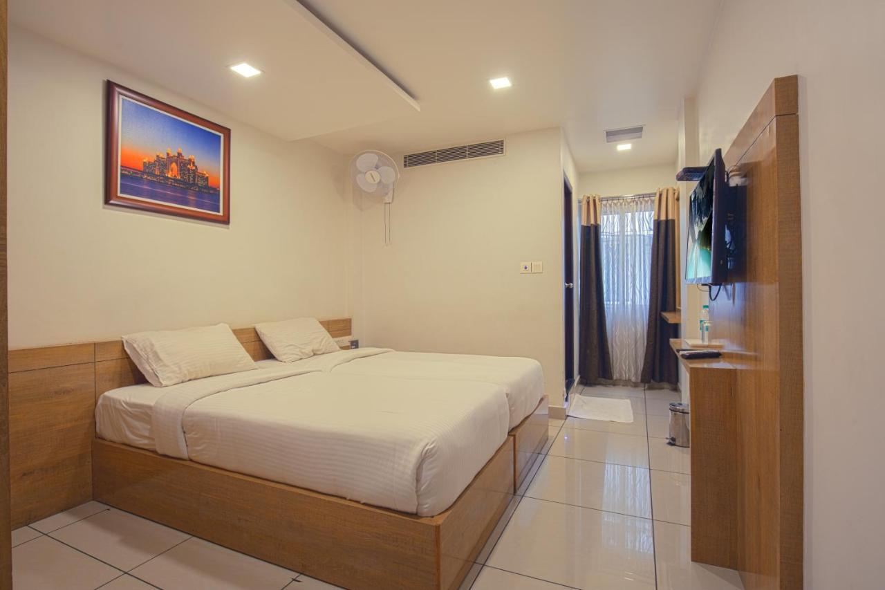 Saas Residency Hotel Kozhikode Exterior photo